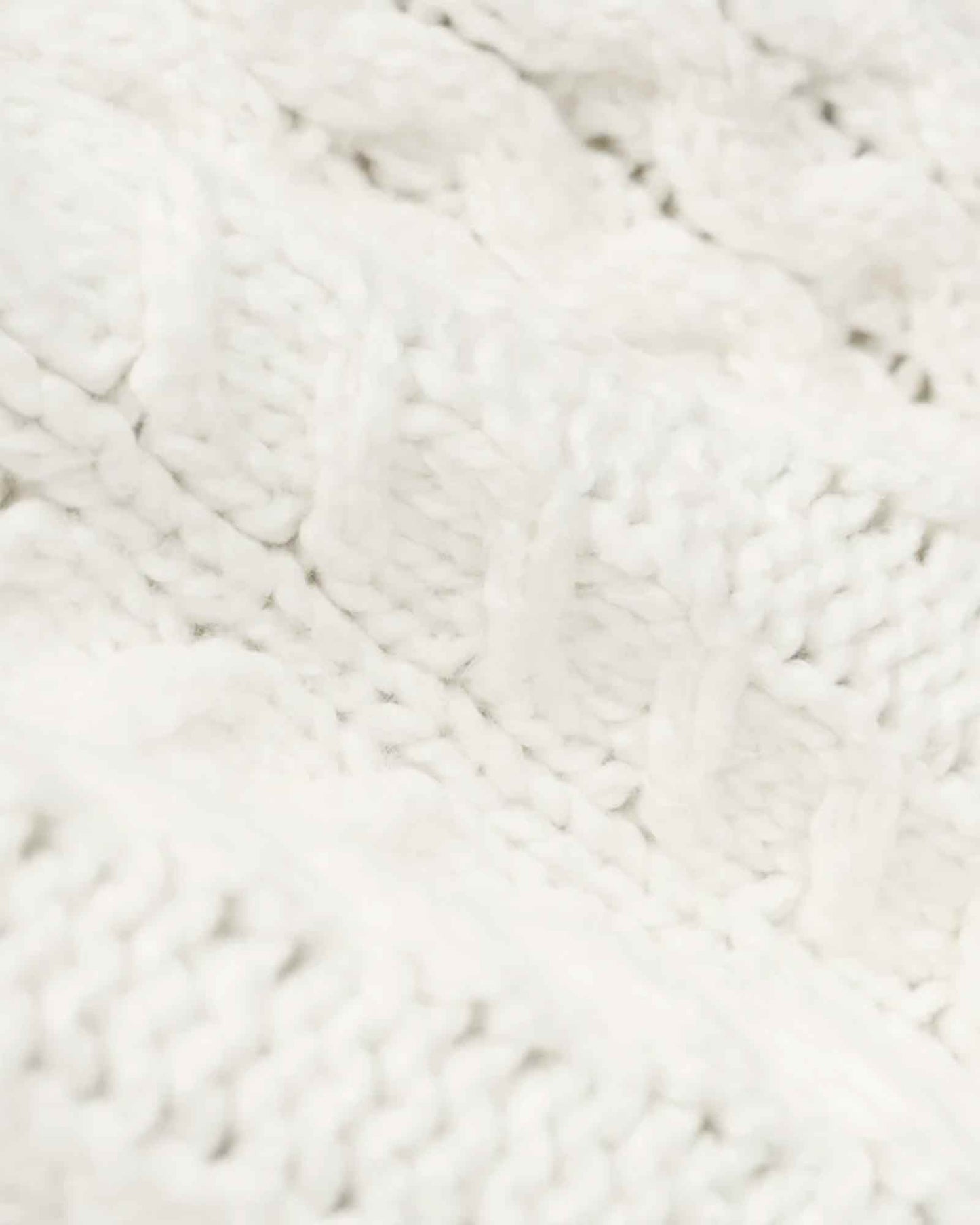 CABLE KNIT HOODIE (ニットパーカー) Cloud Dancer