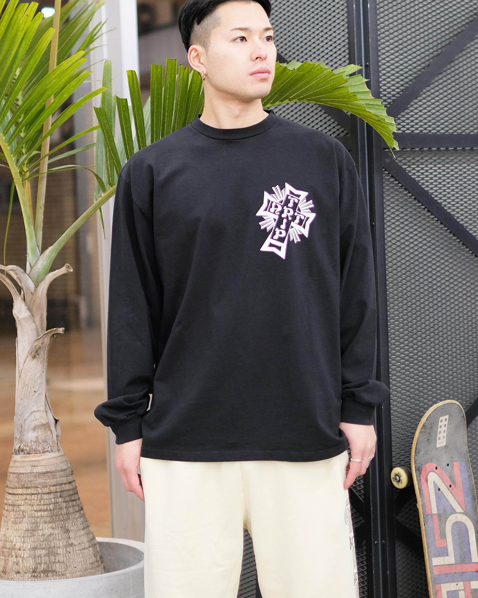 アリーズ/Aged Lords of Art Trip LS Tee/ロンT/Black – Application