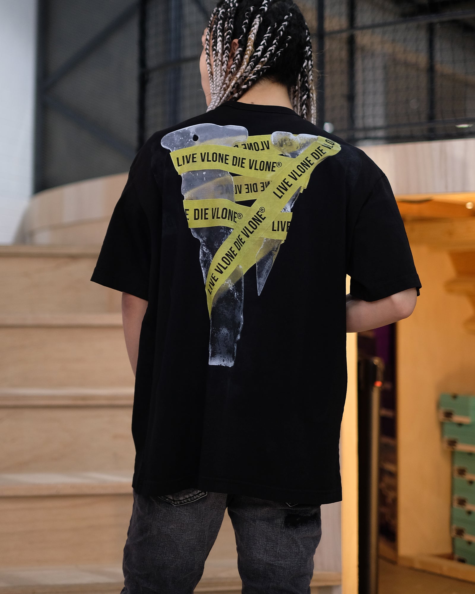 ヴィーローン/DONT-BODYYOURSELF-T-SHIRT /Tシャツ/Black – Application