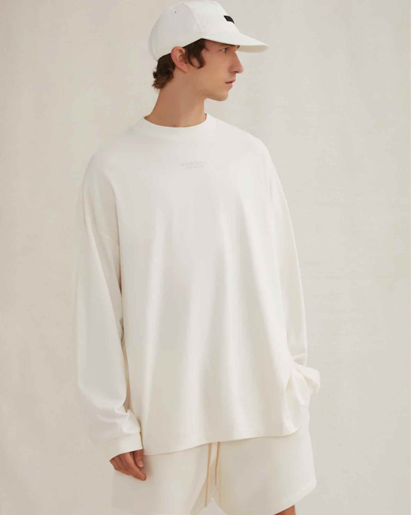 ESSENTIALS LS TEE/125BT232011F/Long T-shirt/CLOUD DANCER