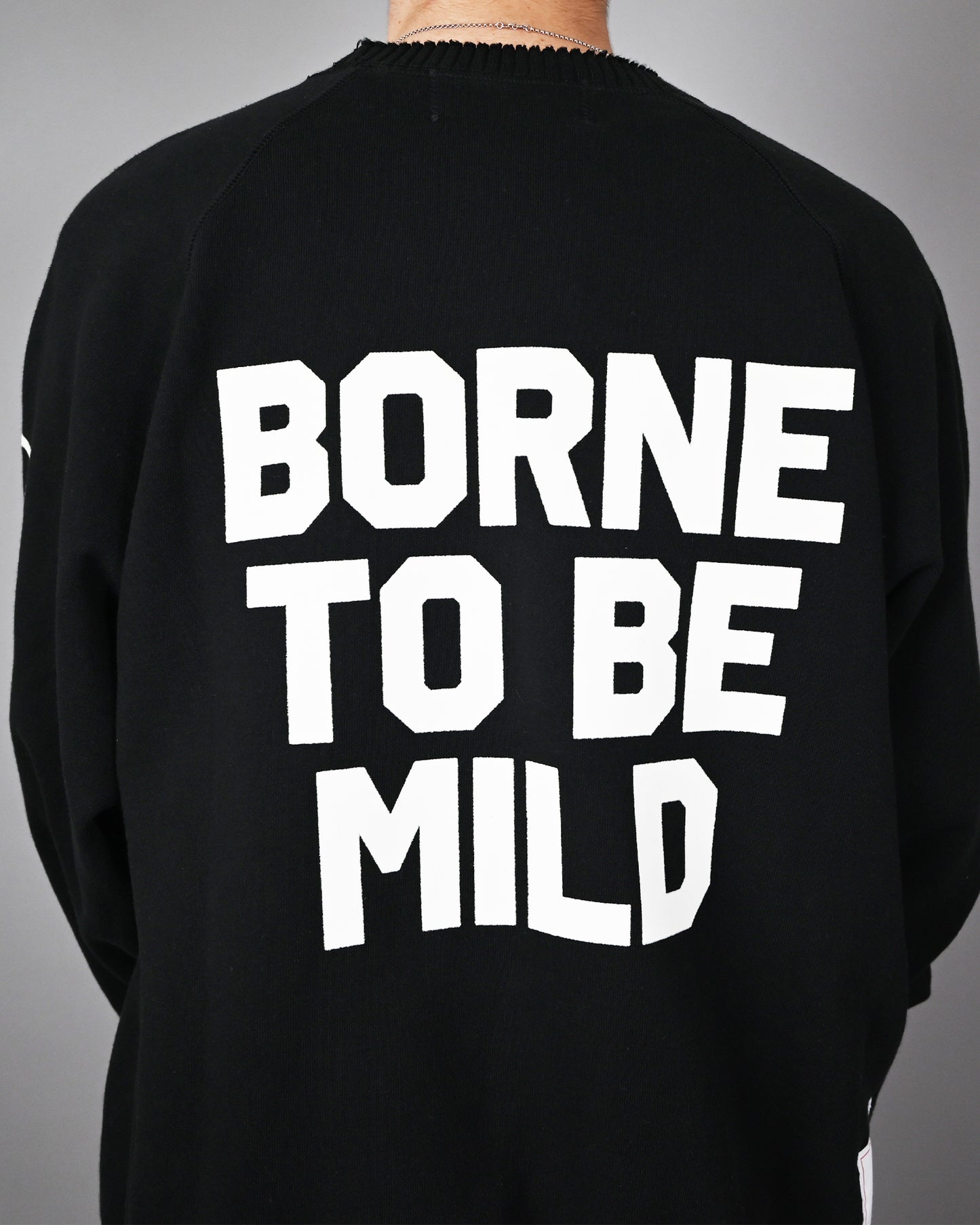 (BORNE TO BE MILD) Strange Sleeve Crew Neck Sweat Shirts / BLACK