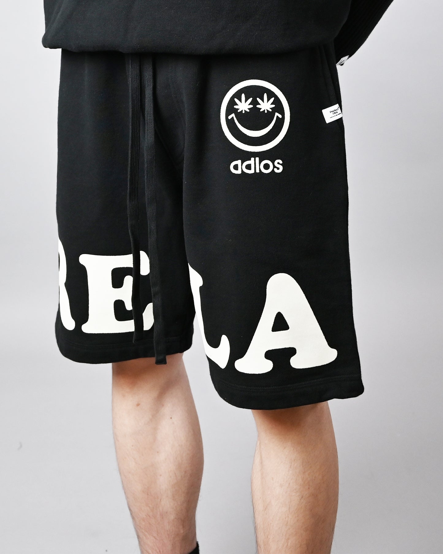 (RELAX) Basic Sweat Short Pants / BLACK