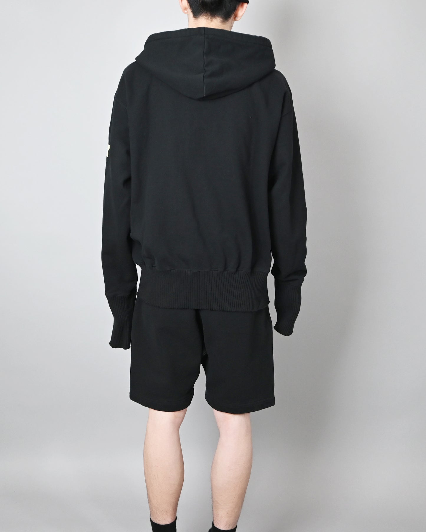 Zip Hoodie / BLACK