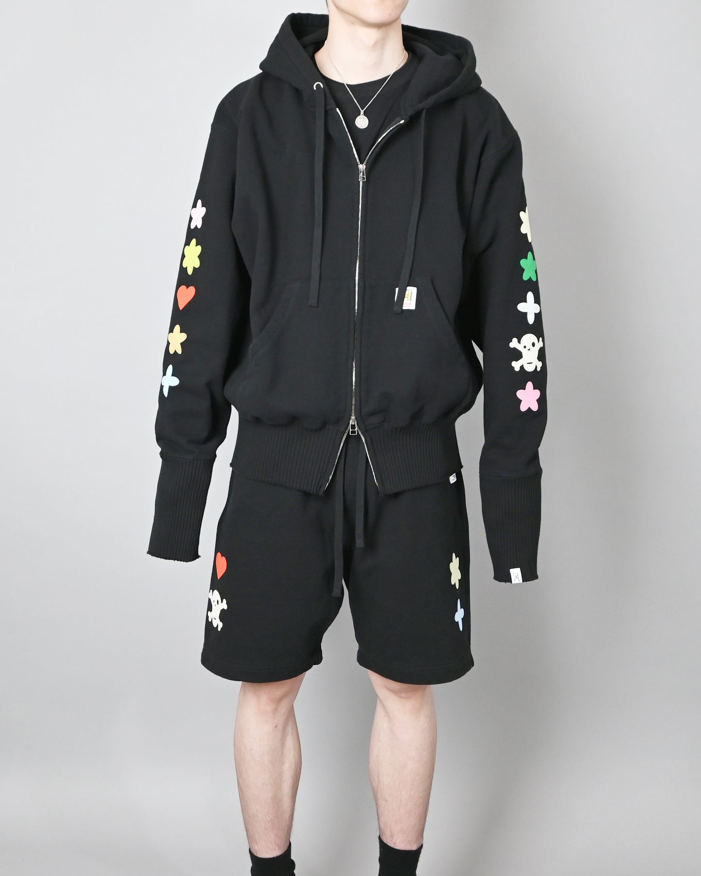 Zip Hoodie / BLACK