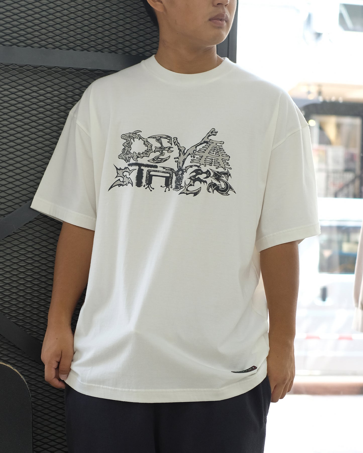 ディーヴァ　ステイツ/Tshirt - DIGITAL CORRUPTION/Tシャツ/White
