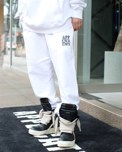 APP exclusive embroidery sweat pants